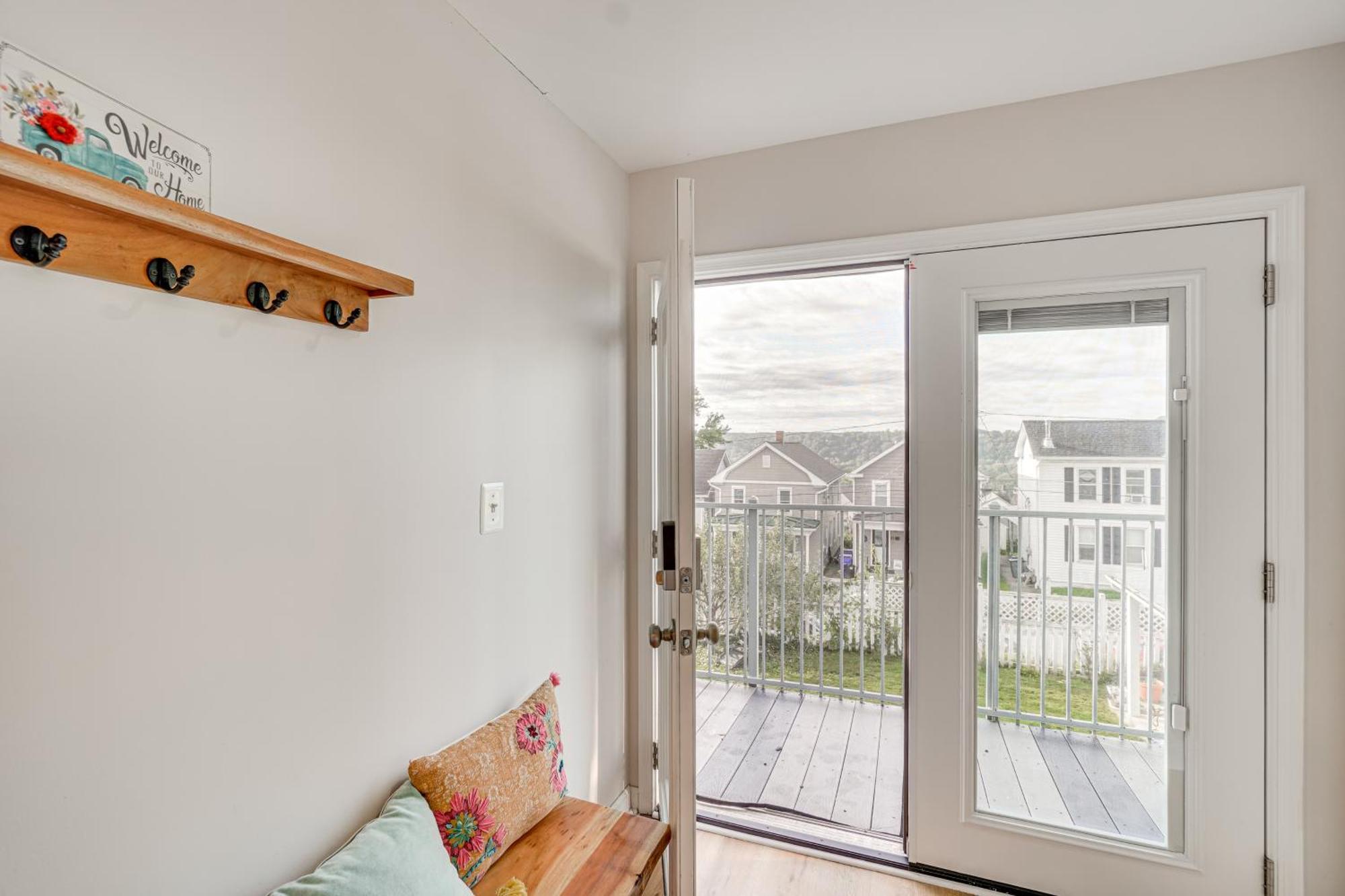 Epic Brunswick Apartment, Deck With Private Hot Tub! Esterno foto
